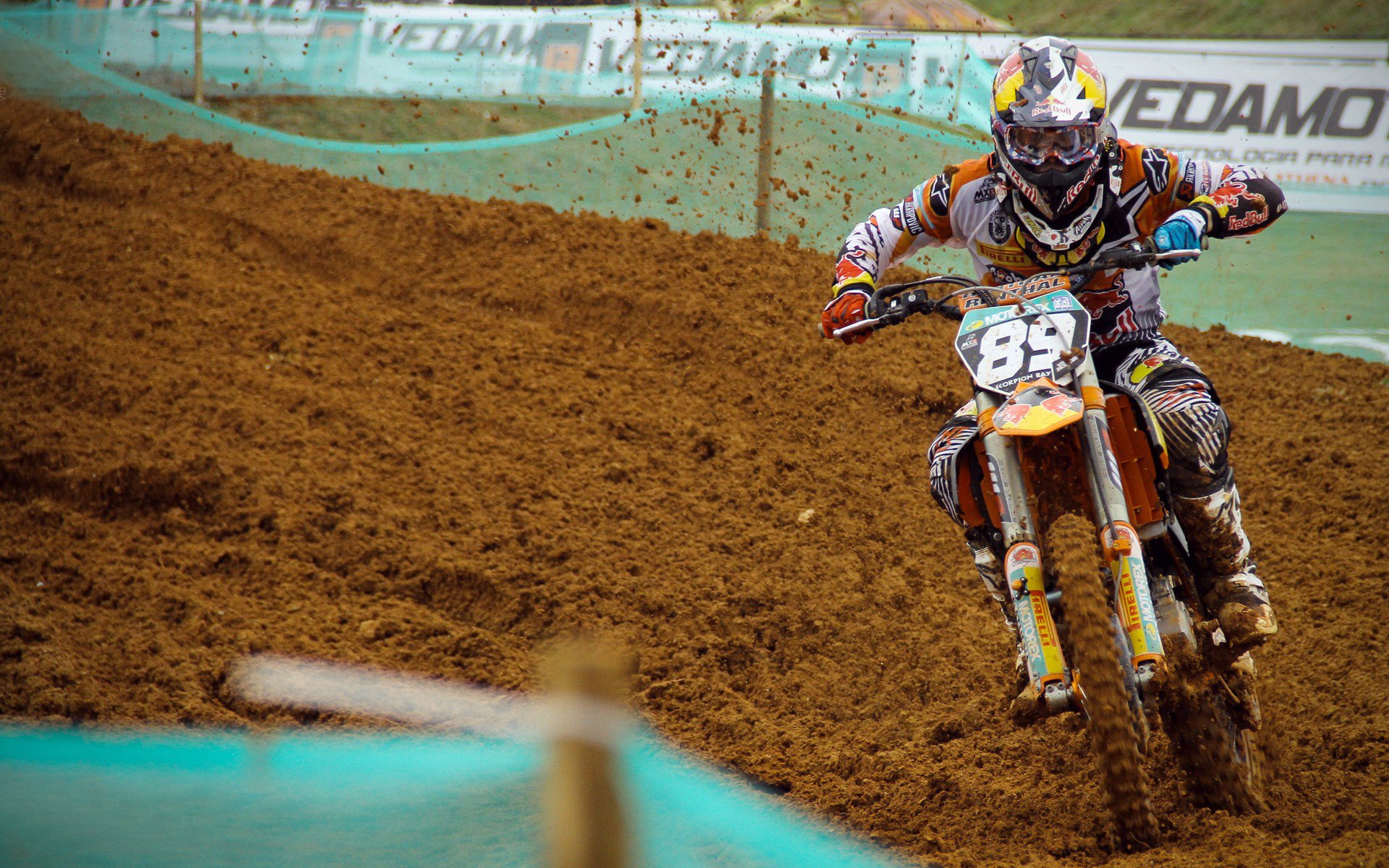 网球赛场焦点!比利时队对阵澳大利亚队,主力缺阵,替补球员挺身而出