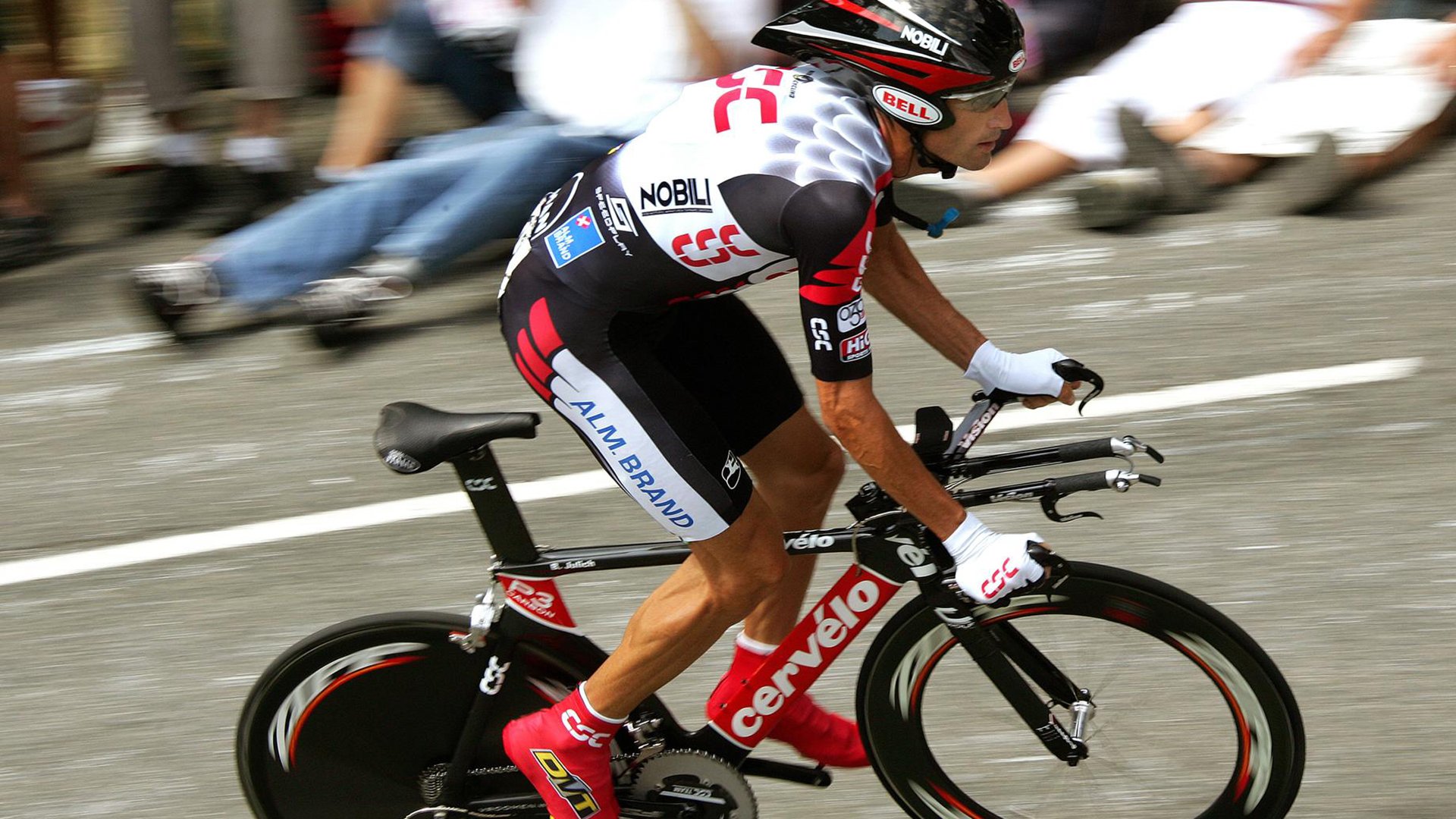 东契奇回归赛场，挺进下一轮首场状态亮眼，勇士观众沸腾！